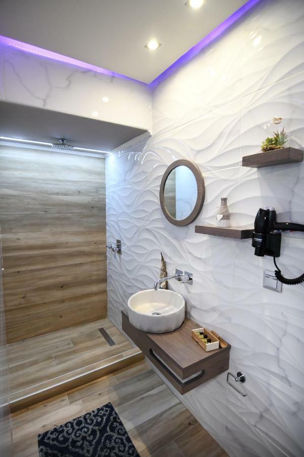 Summer Senses In Apartment Vourvourou